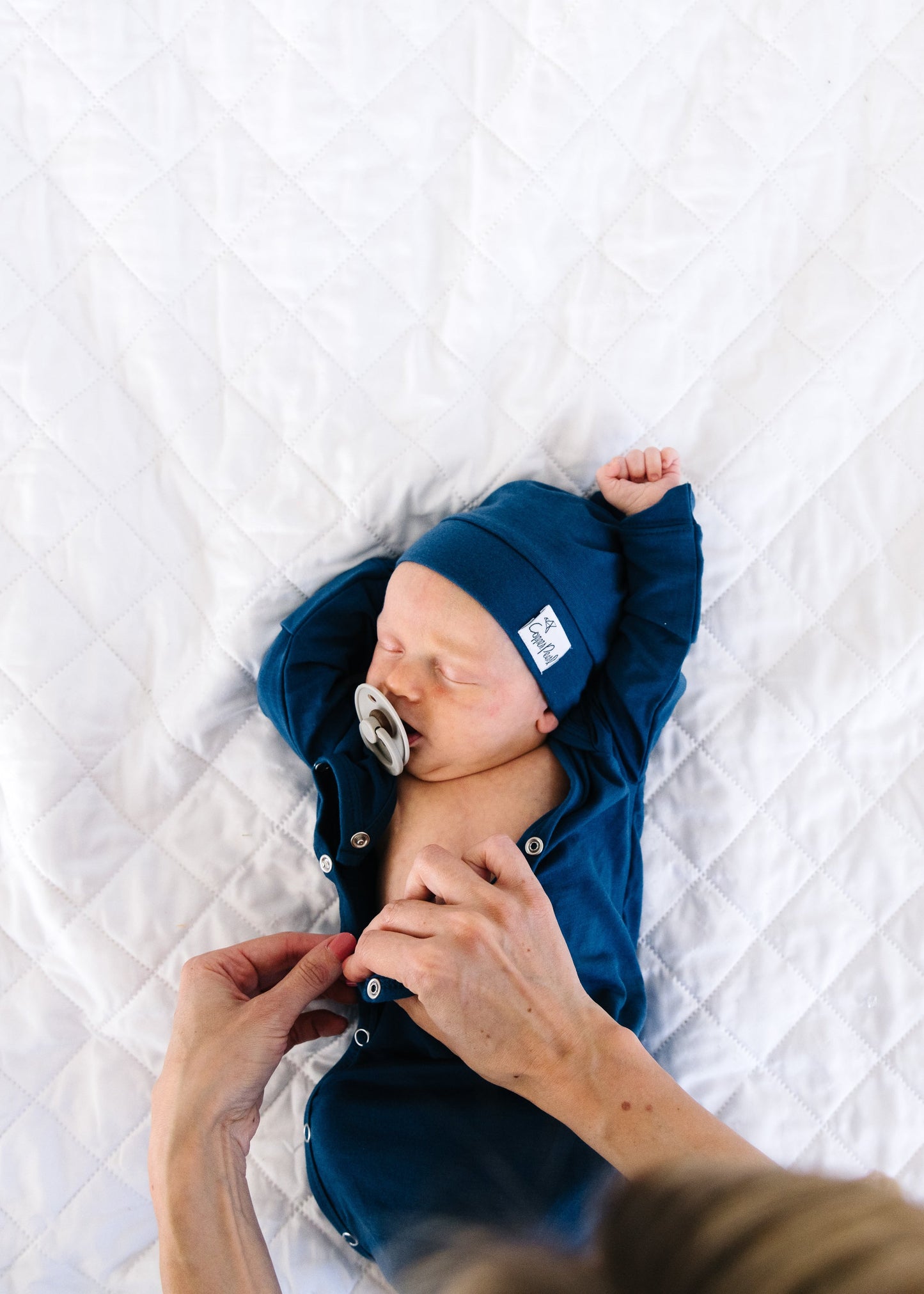 Newborn Knotted Gown - River