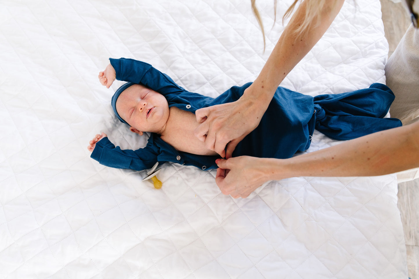 Newborn Knotted Gown - River